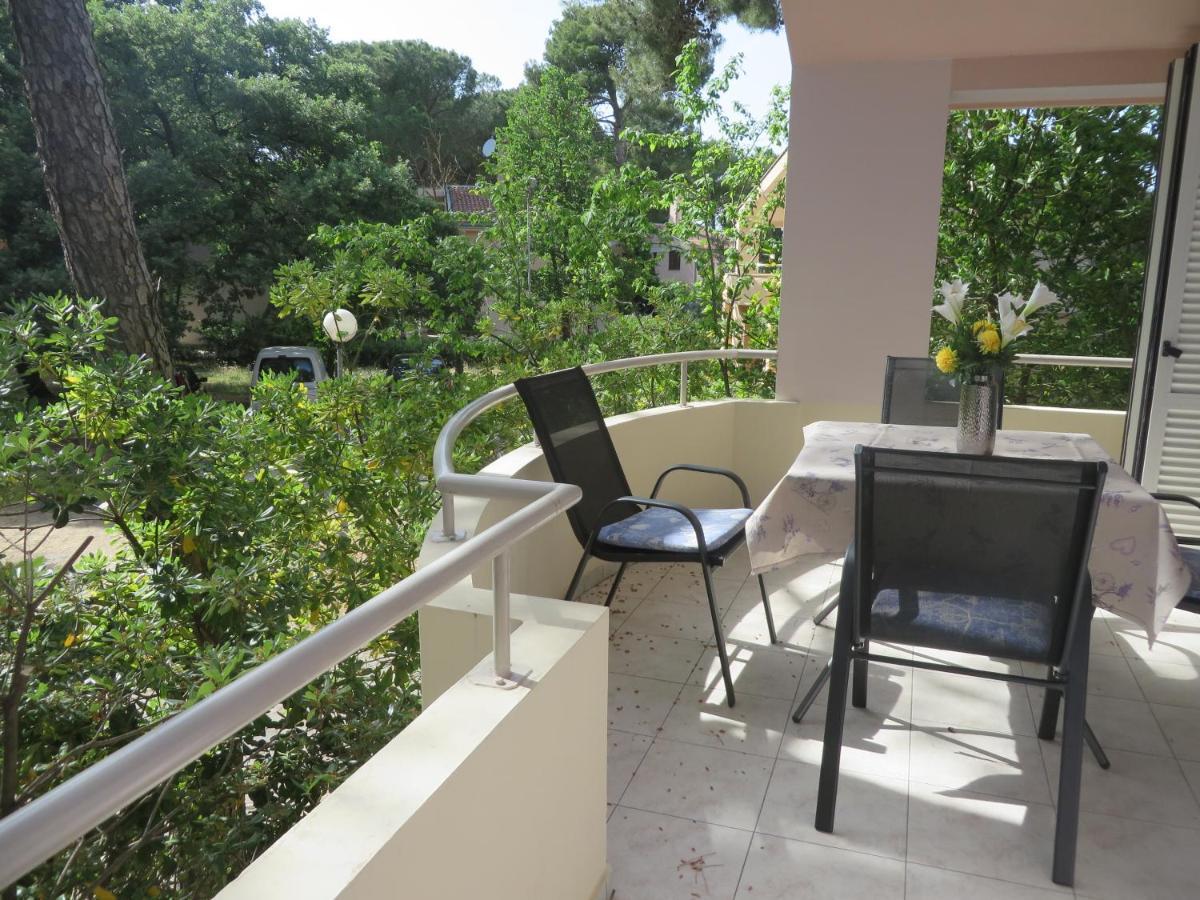 Soline Beach Apartments Biograd Na Moru Bagian luar foto