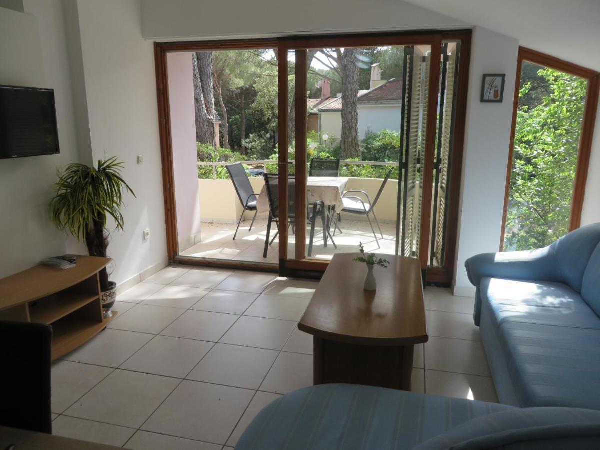 Soline Beach Apartments Biograd Na Moru Bagian luar foto