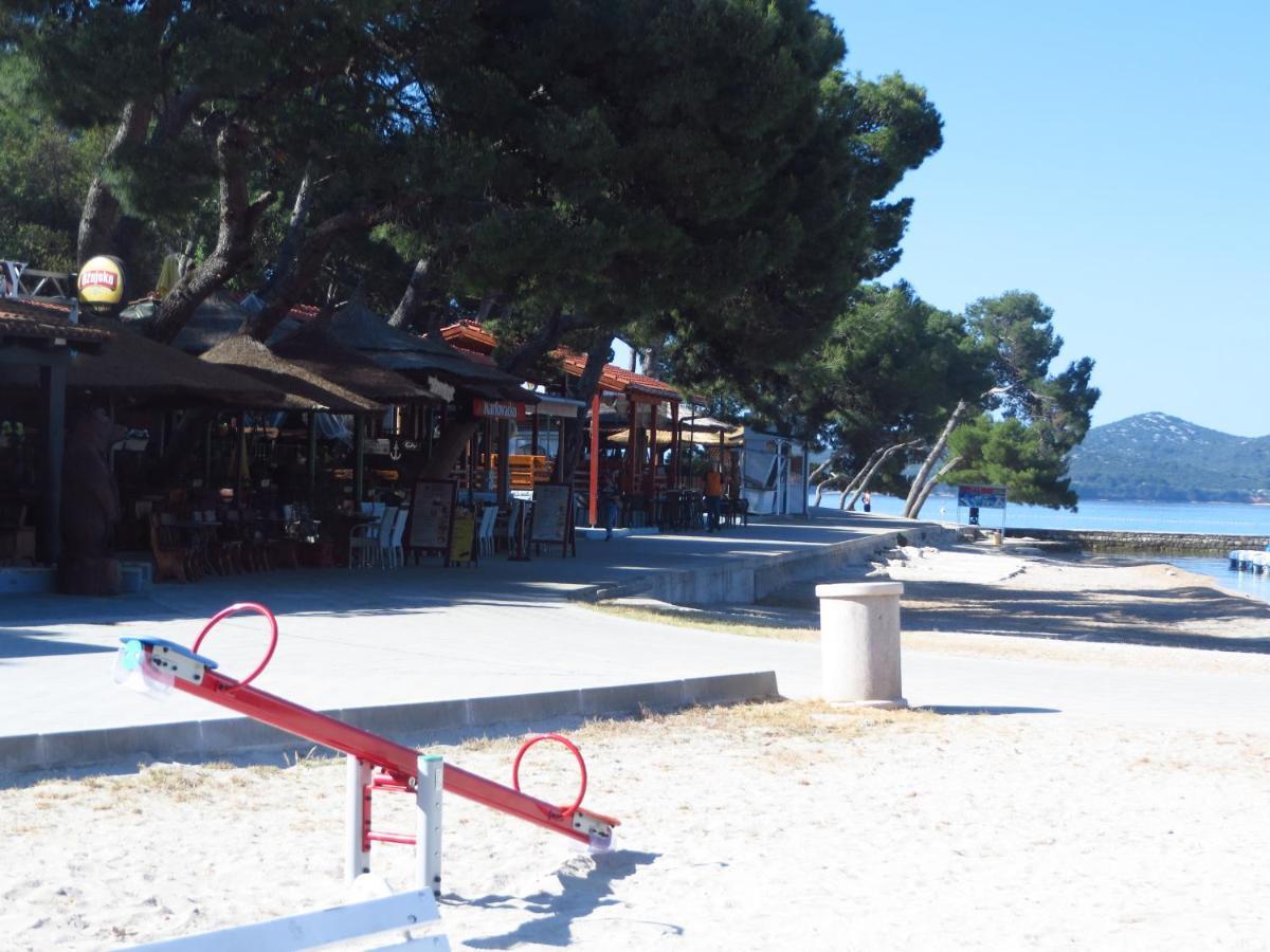 Soline Beach Apartments Biograd Na Moru Bagian luar foto