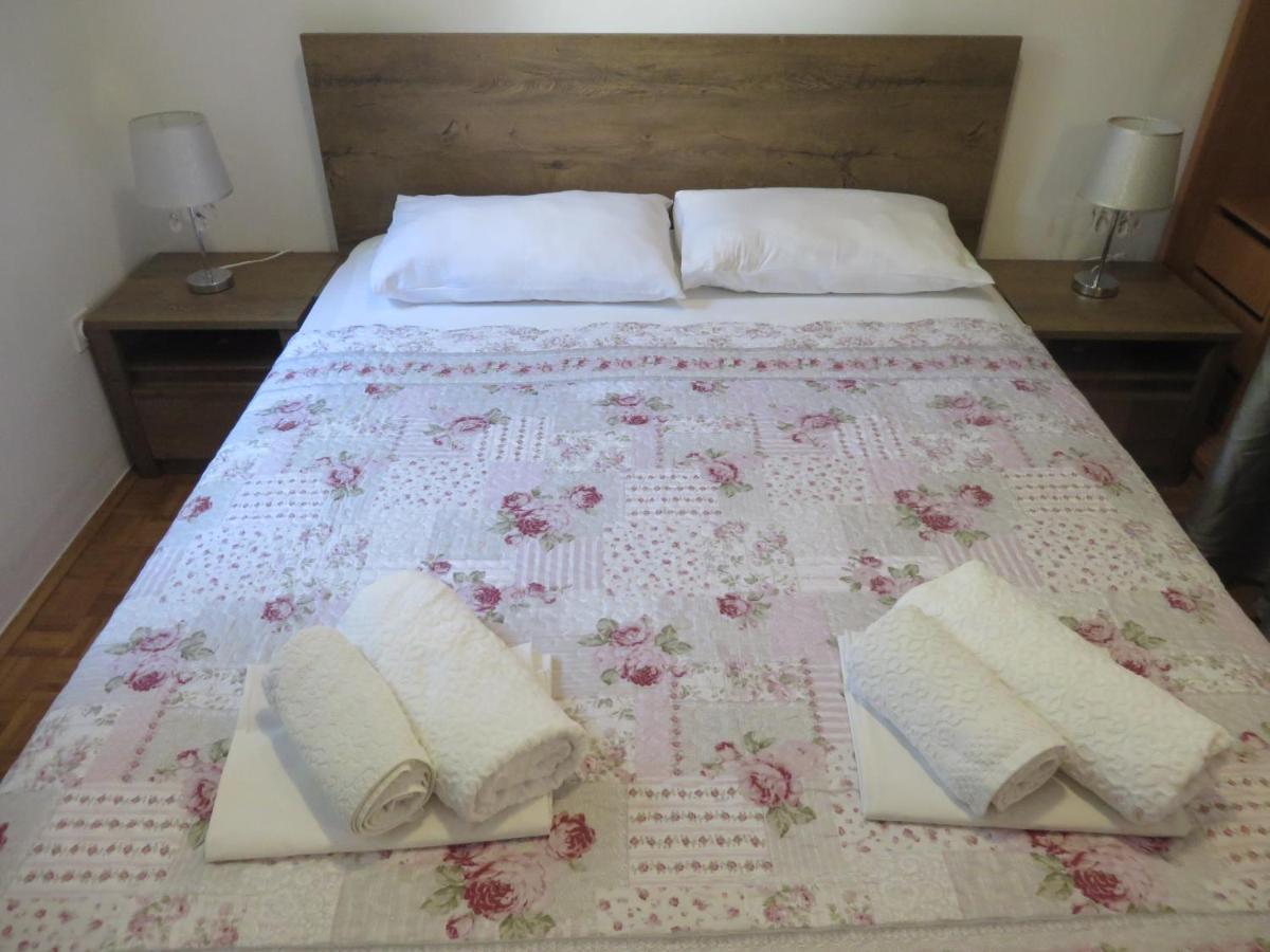 Soline Beach Apartments Biograd Na Moru Bagian luar foto