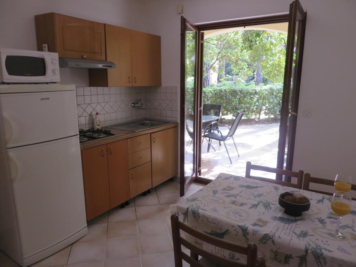 Soline Beach Apartments Biograd Na Moru Bagian luar foto